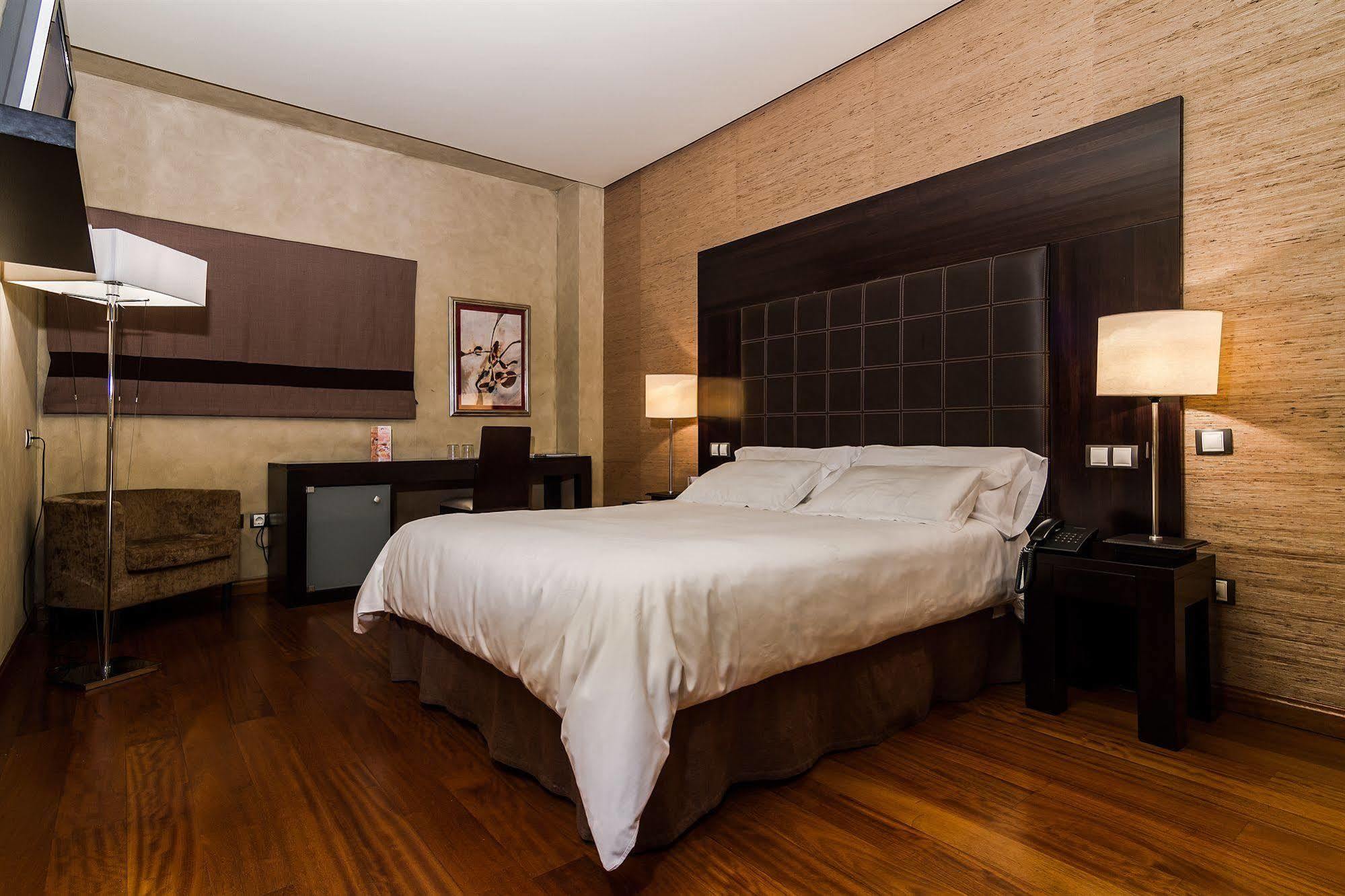 Hotel & Spa La Salve Torrijos Εξωτερικό φωτογραφία
